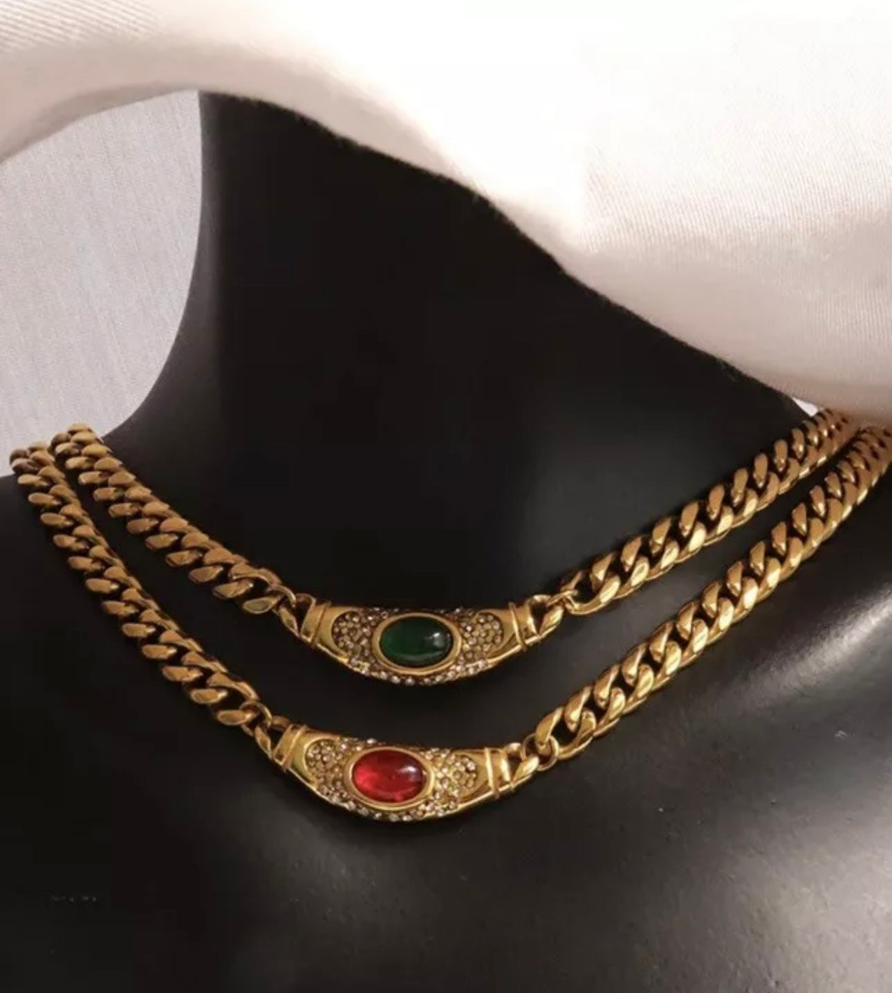 Our Bella Necklace – Inspired by Bella Hadid Complete With Gift Box