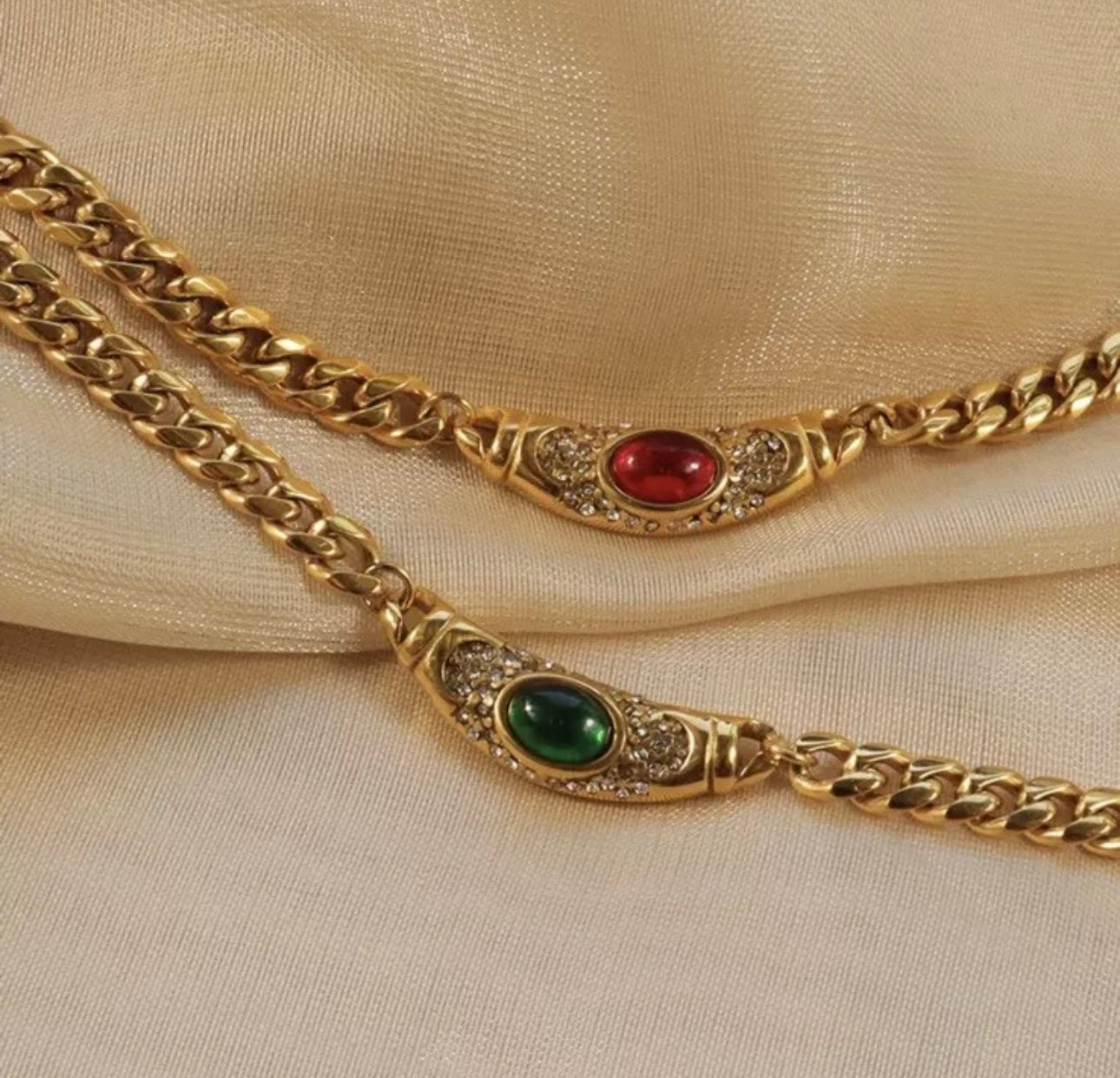 Our Bella Necklace – Inspired by Bella Hadid Complete With Gift Box