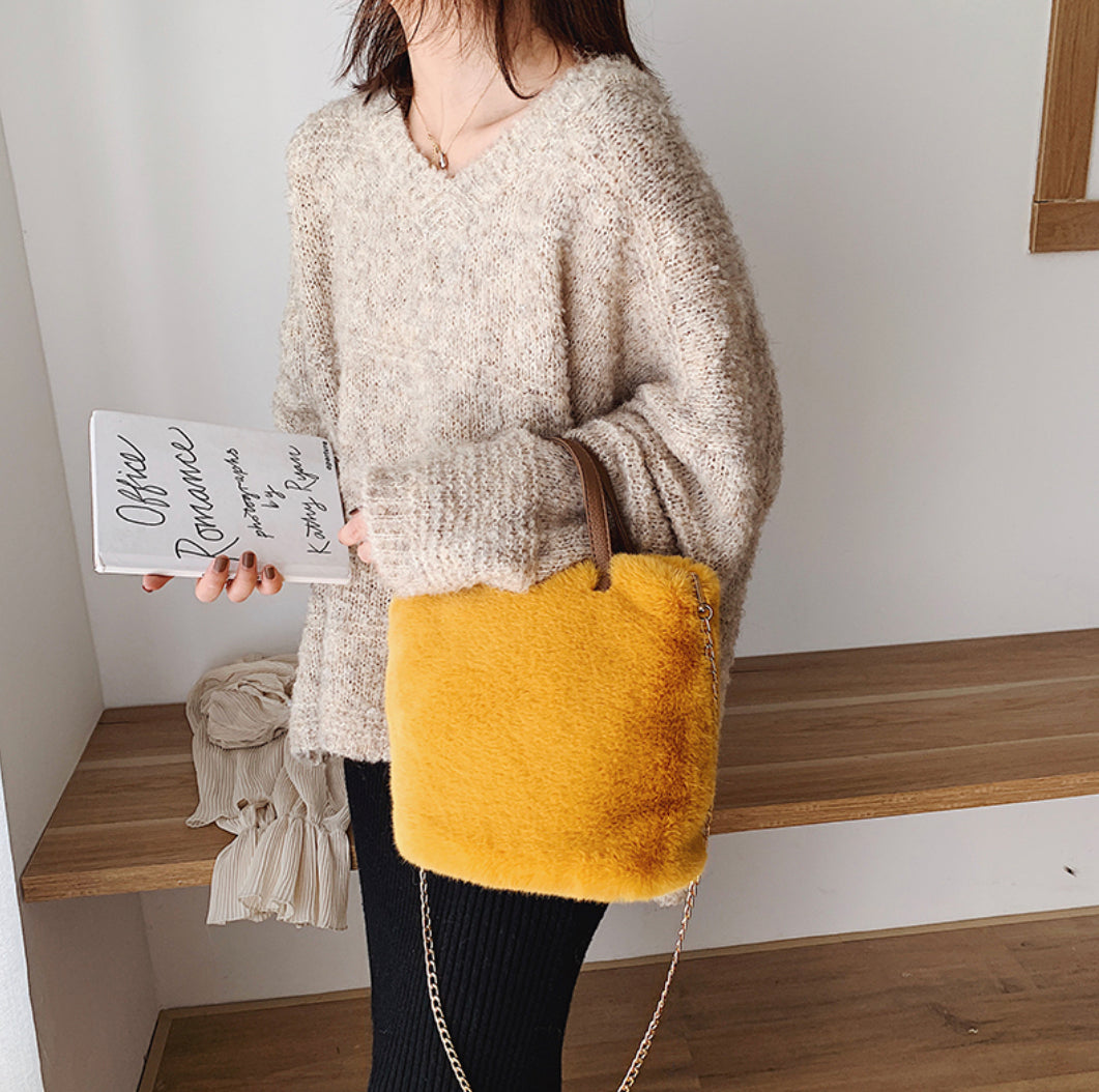 Luxe Faux Fur Handbag or Shoulder Bag Complete with gold chain